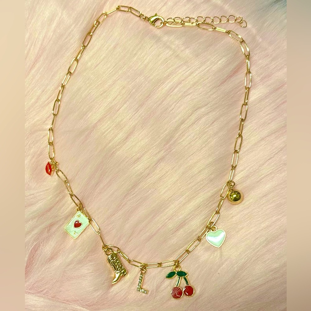 🌸🆕🌸 Gold Charm Necklace with Heart and Boot Accents “L”